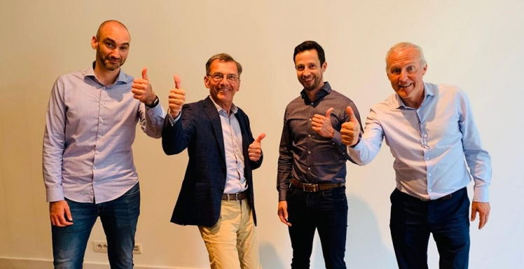 CRM-specialist Thrives